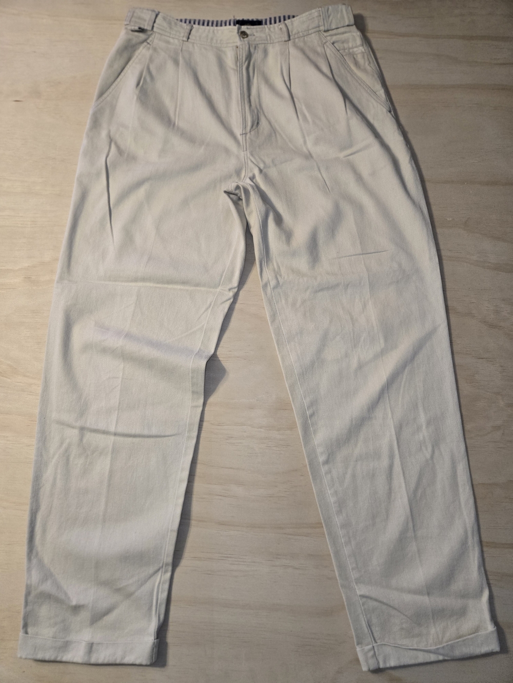 Vintage 90s Bugle Boy BBM Pleated Twill Pants Khaki Cuffed 34M Tapered